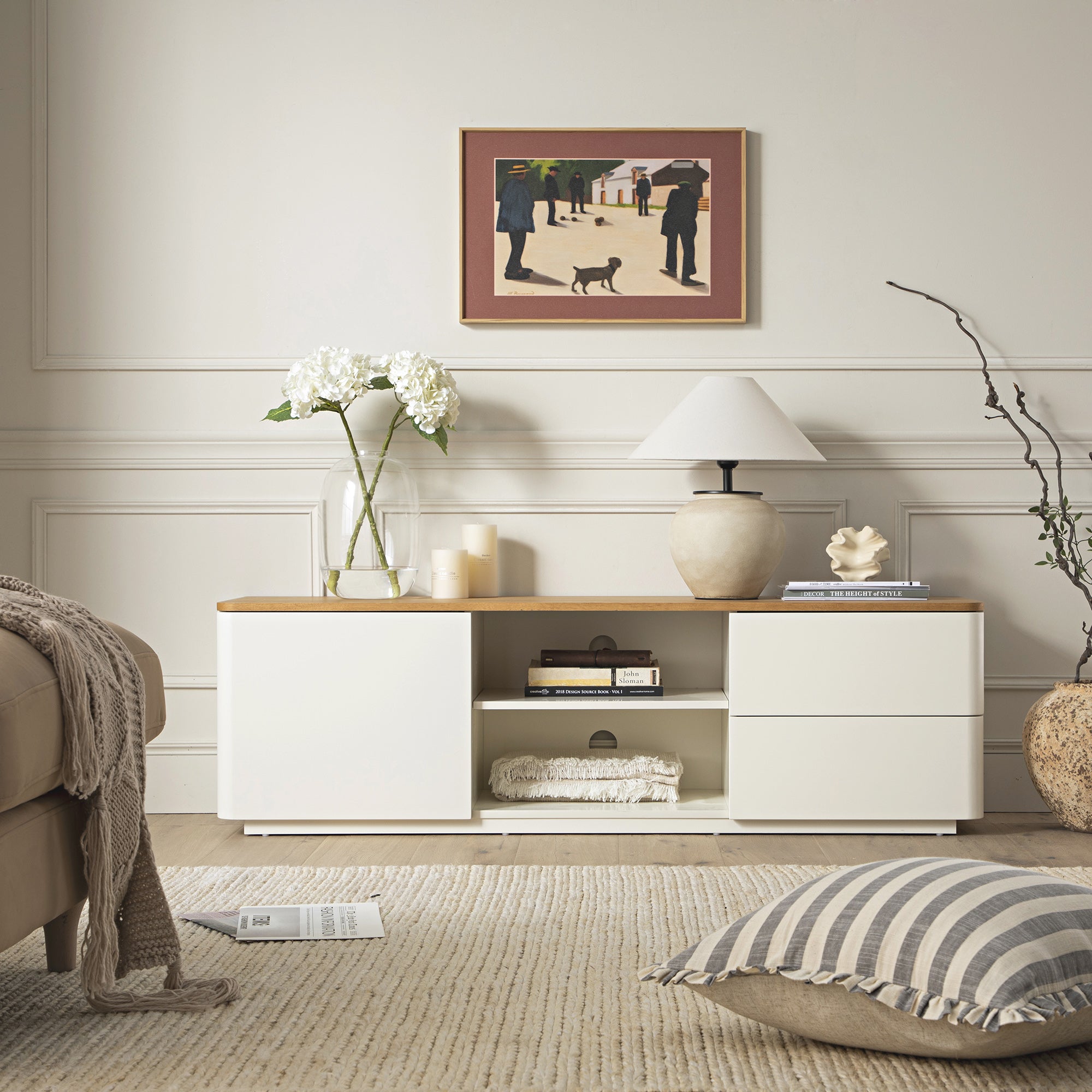 Agnes Curved Edge 150cm Wide TV Unit, White