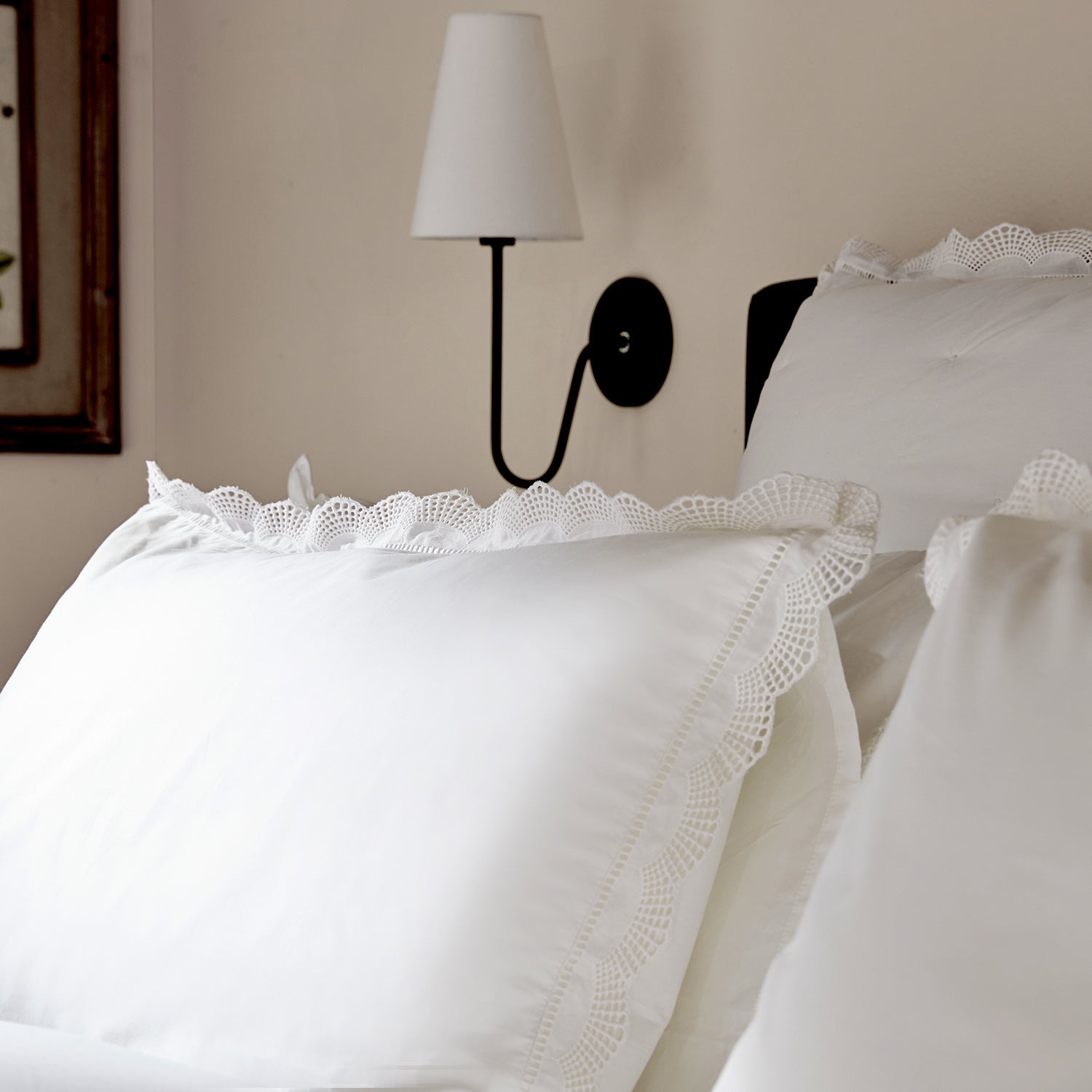 Castillo White Lace 300 Thread Count Cotton Percale Regular Pillowcases - Pair