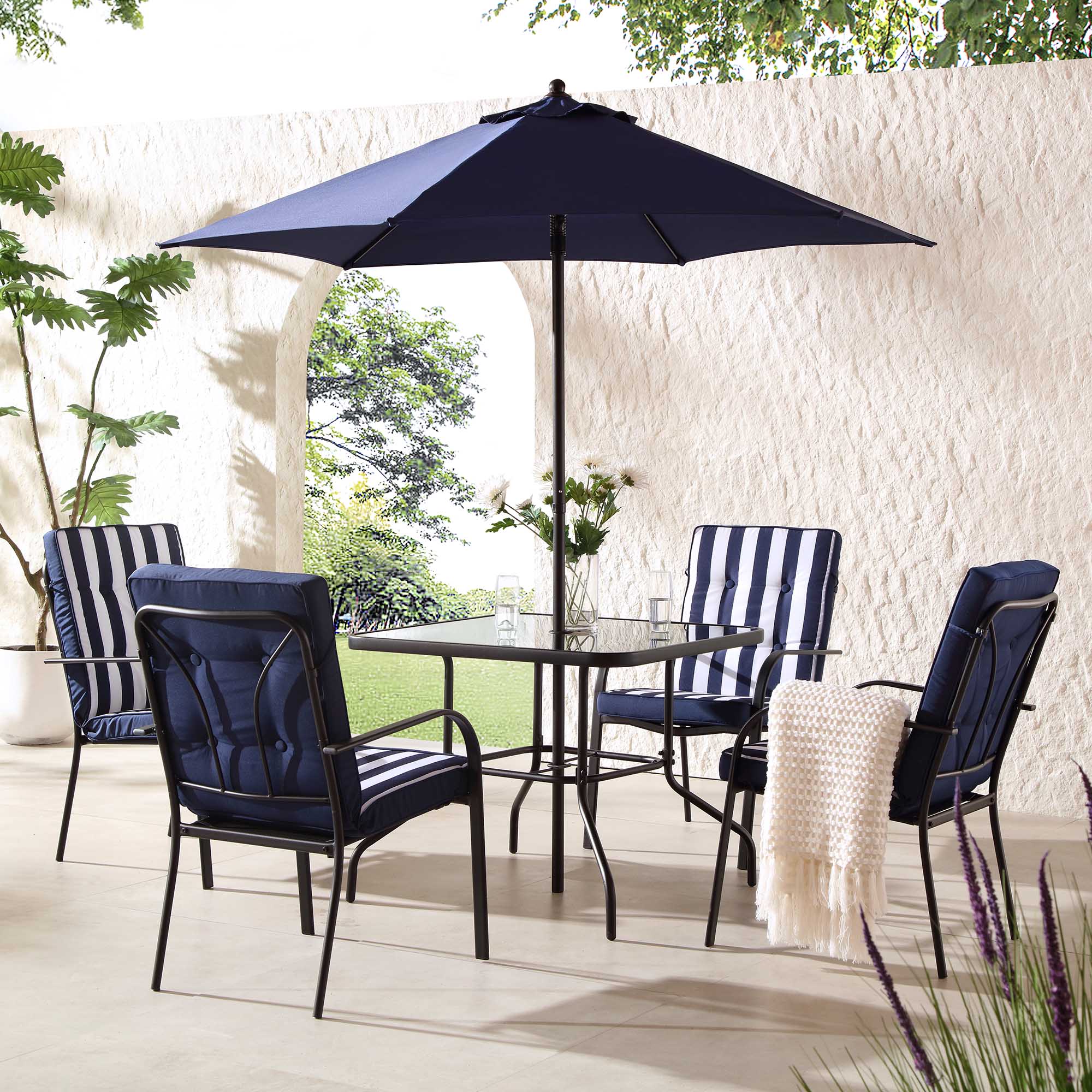 Champneys 4-Seater Steel and Fabric Outdoor Patio Dining Set with Parasol, Navy Blue