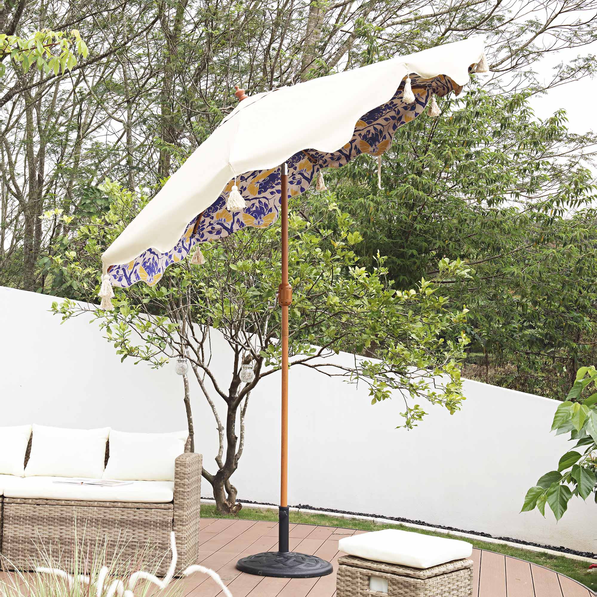 Butterfly & Flower 2.6M Octagonal Tassel Parasol with Aluminium Tilt