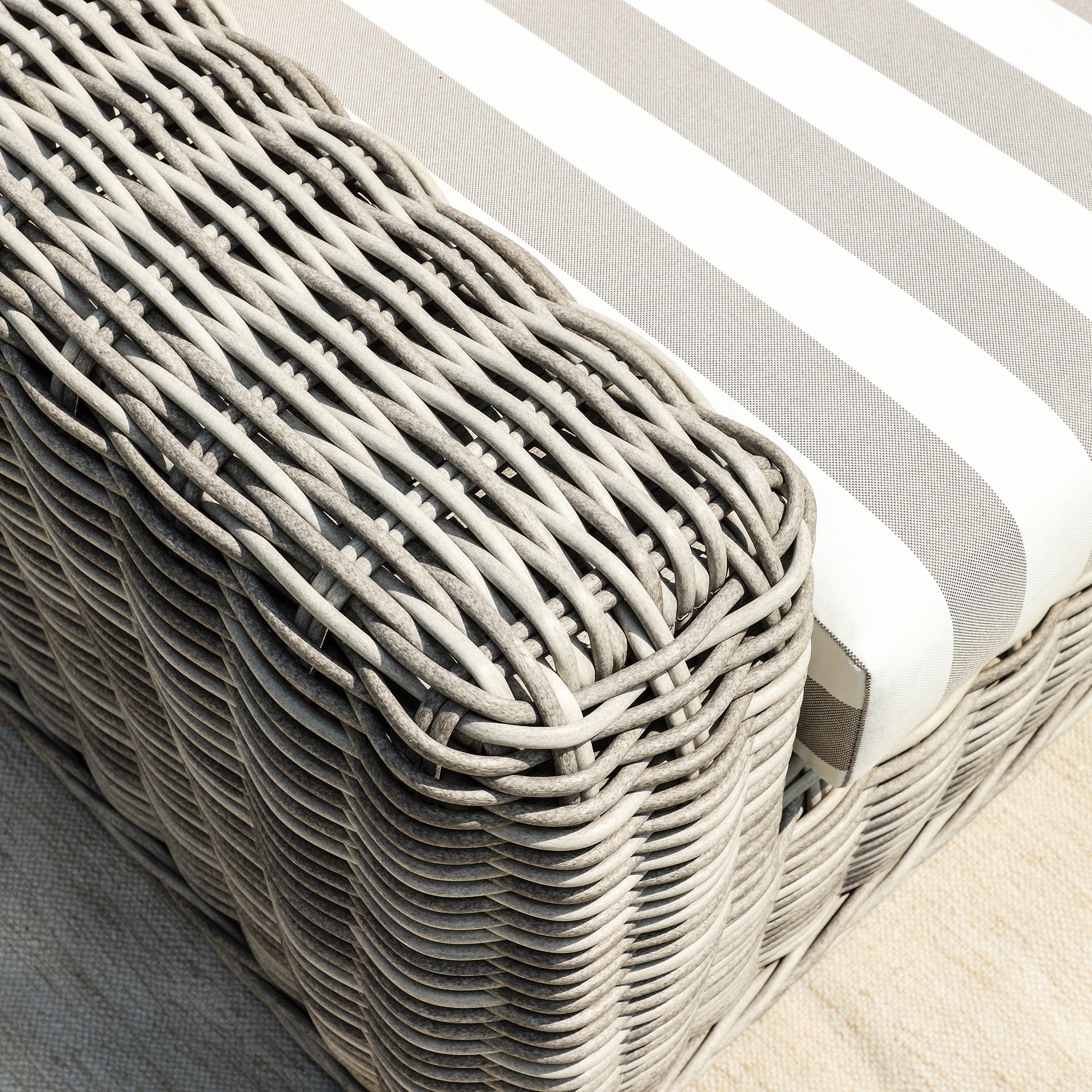 Bellagio Round Wicker Outdoor 1-Seater Sofa, Light Grey with Taupe Stripes