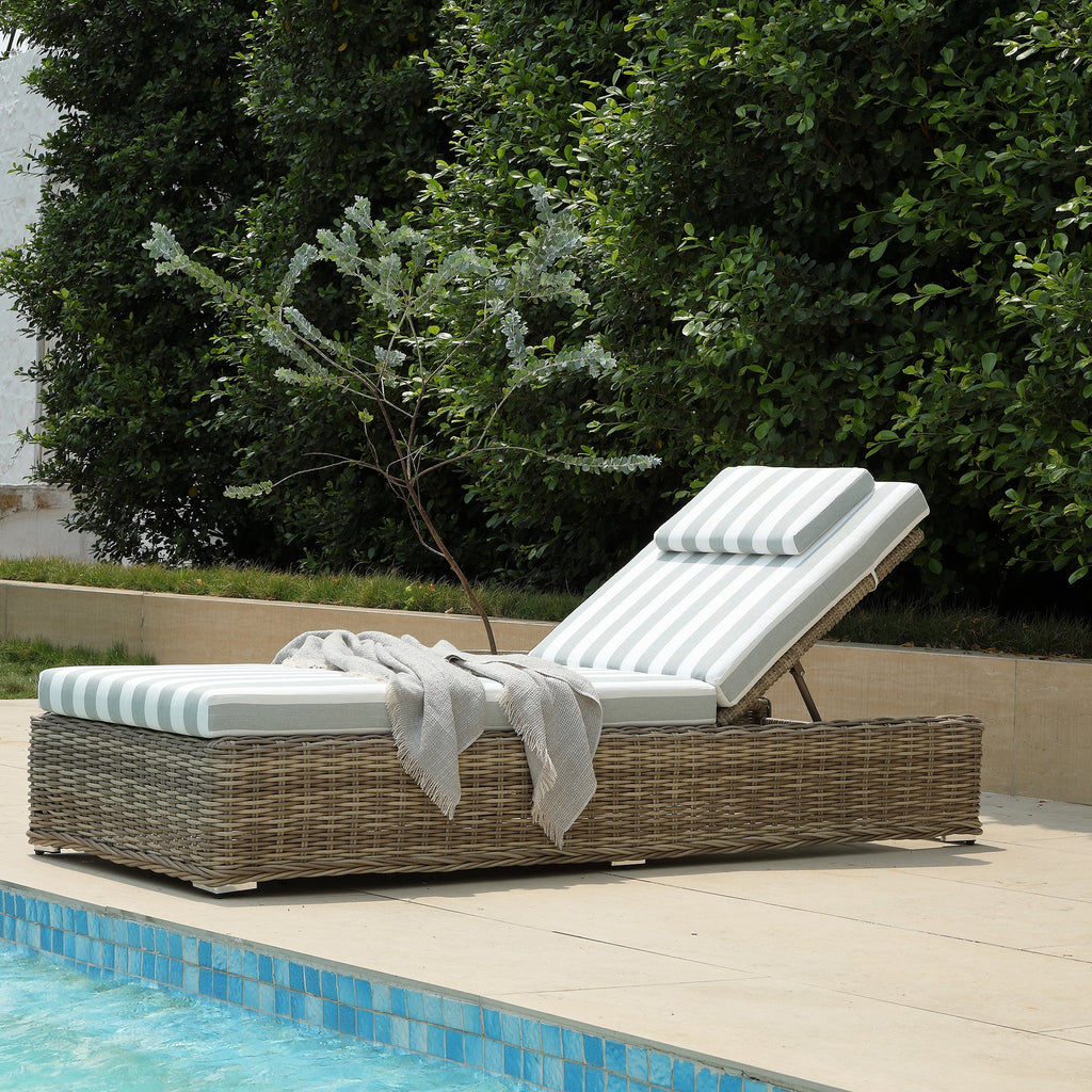 Bellagio Round Wicker Sun Lounger with Headrest, Natural with Sage Stripes
