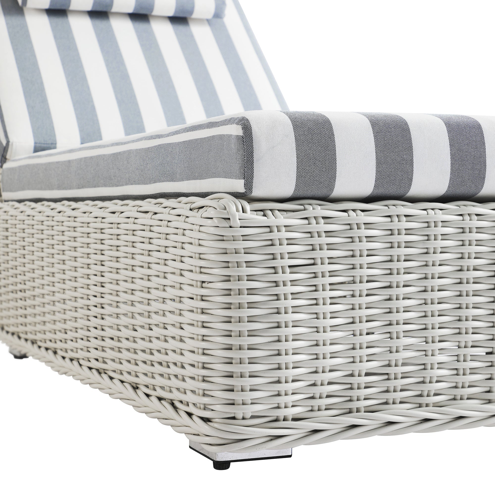 Bellagio Round Wicker Sun Lounger with Headrest, White with Blue Stripes